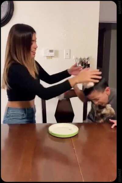 What a nice family momen-