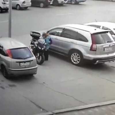 She don't like Bikes