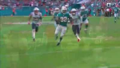 [Highlight] On this day 3 years ago, the Miami Dolphins defeated the New England Patriots 34-33 on the final play of the game. This remains the only multi-lateral game-winning touchdown in NFL history