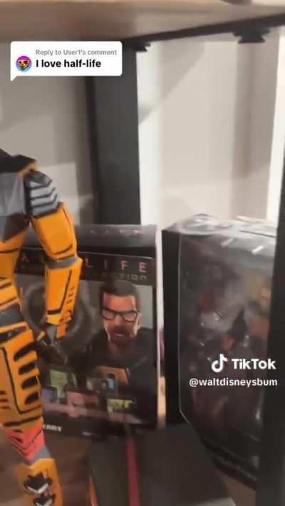 Freddie Dredd hates Half-Life