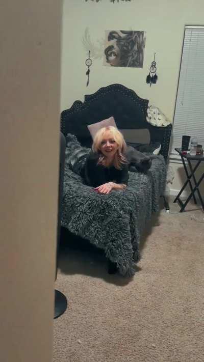 Не нужно её раздражать!