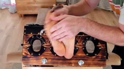 What and intense tickling session !