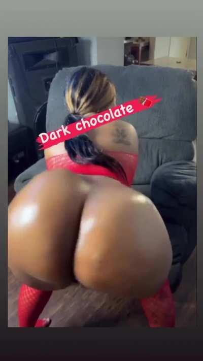 Ebony Big ass naked twerk