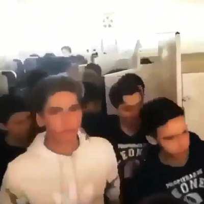 Teneffüste tuvaletler _*temsili*_