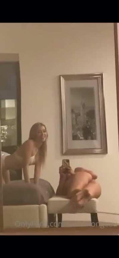 I’d eat her asshole