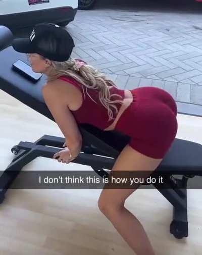 corinna kopf twerking on gym equipment;)