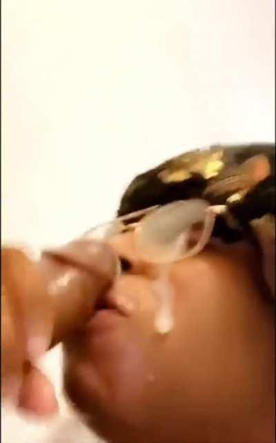 Nerdy slut drenches her glasses