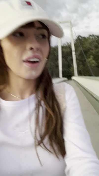 cum walk in the Gold Coast 🤪