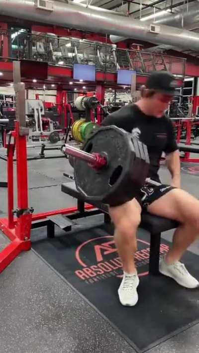 Can any gym bros or gym girls tell me what went wrong here. Was it the dude's form? Help me out here