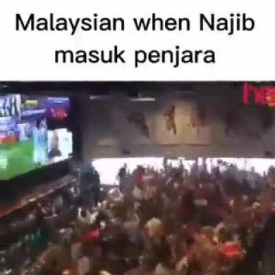 Malaysia Slander guna lagu patriotik