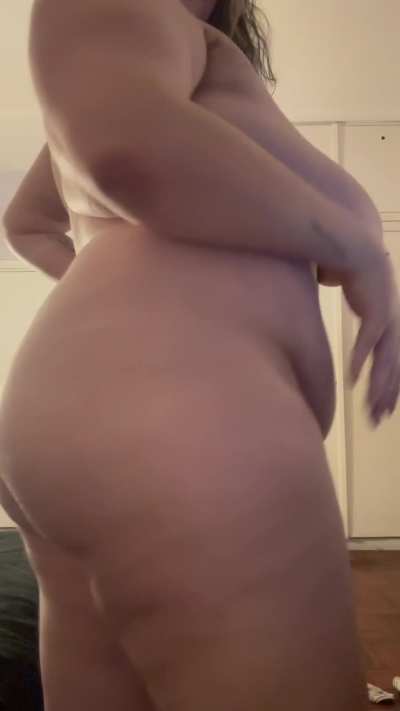 would you pick me or your flat skinny girlfriend 