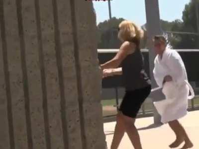 Typical redditor at the park (heil spez) 