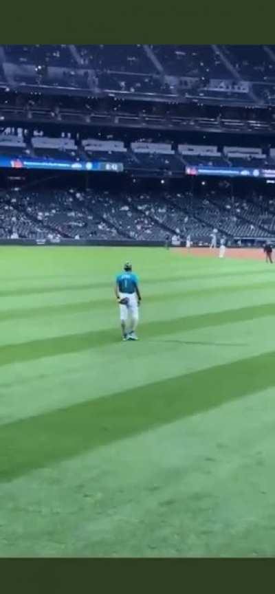 Kyle Lewis is an ass man and everybody should know it.