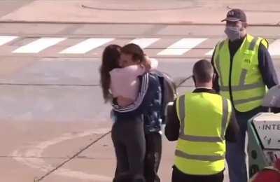 A pesar de salir campeones, Messi no pudo embocarla ayer. Hoy será distinta la historia...