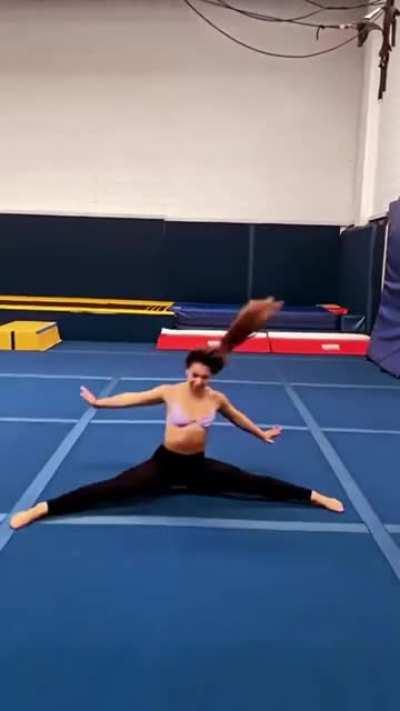 Some flippy spinny shit with a spready to the gods.