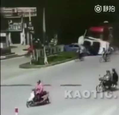 CCTV potato cam captures runaway semi truck.