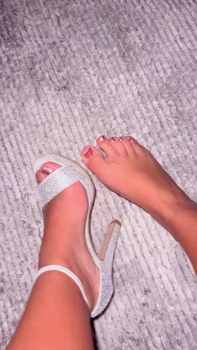 Will you come to my house to take off my last high heel?