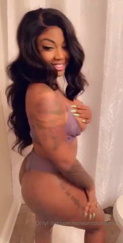 🍑In the Comments 🍑