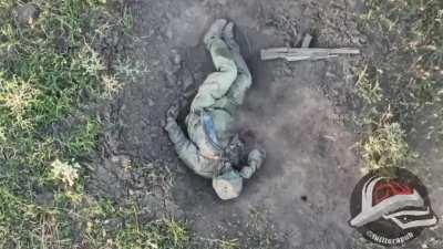 Drone from the 1st Battalion of the 81st Airmobile Brigade ends Russian soldier with up dropped grenade