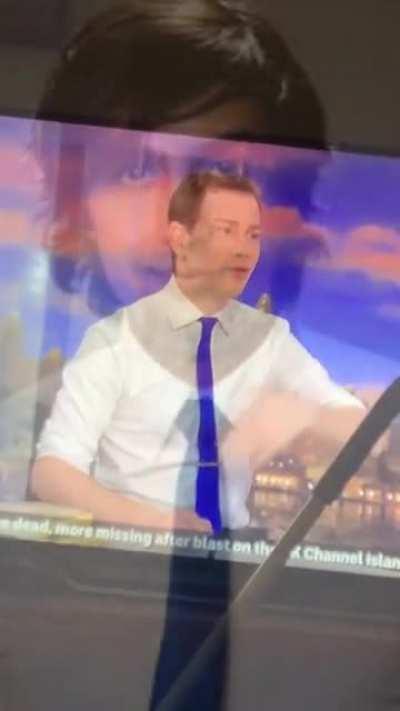 Looked at the news a few days ago and found the guy’s outfit familiar