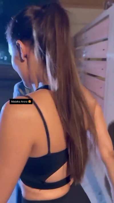 Malaika Arora Gym Dress Walk 🔥