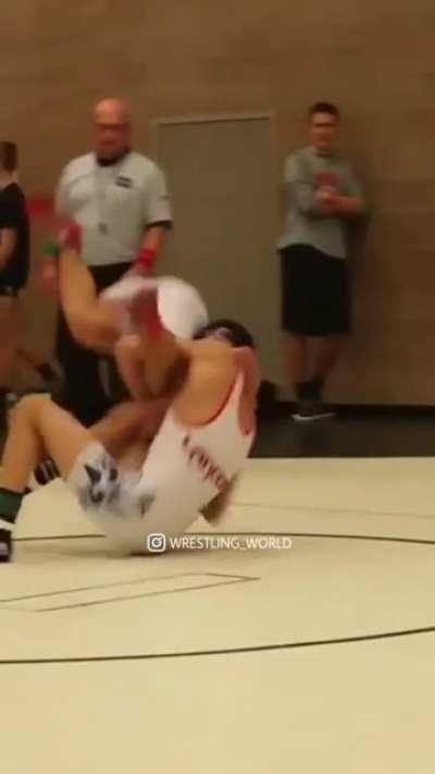 Double cradle battle. If this was freestyle wrestling the score would be 98-99