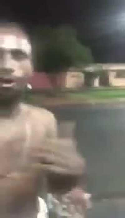 Akon ta diferente 🤔