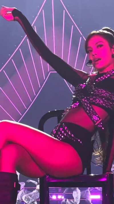 Im going to edge on her for atleast 5hours