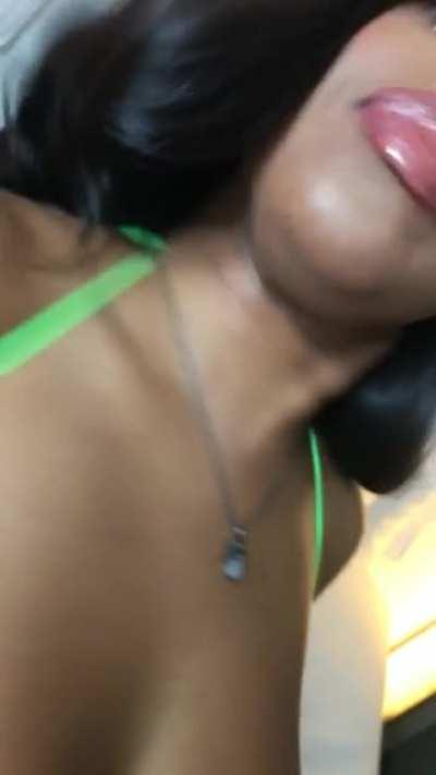 OMG...so up-close...Aryana Adin