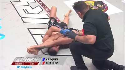 Ref smells like alcohol and cigarettes to me