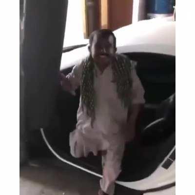 When i try to blend in with my rich friends