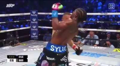 Knockout in the Jake Paul vs Mike Perry fight card 