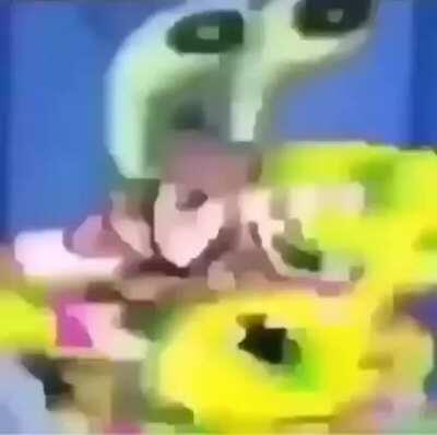 I don’t remember where I found this (headphone warning)