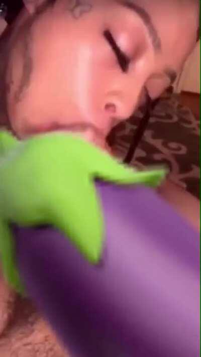 Lol , talk all the shit you want to, ain’t nothing free in the world, be lucky I’m only charging 5$ for all her shit, while she charging 30$, broke ass niggas, gimme 5 for the video and 10 if you want the full onlyfans, need prove? Text me