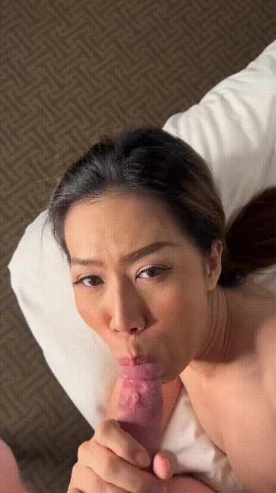 My mouth will suck any cock dry as a challenge 🤤