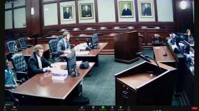 this how drill rap will catch up with you in the court of law shit is crazy cause they explaining everything he saying and identifying people in his videos when they document you as a gang member you gon have a hard time in court and btw this is spinabenz