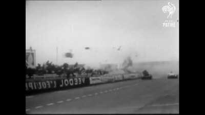 [GIF] off topic - 1955 Le Mans Disaster - slow motion