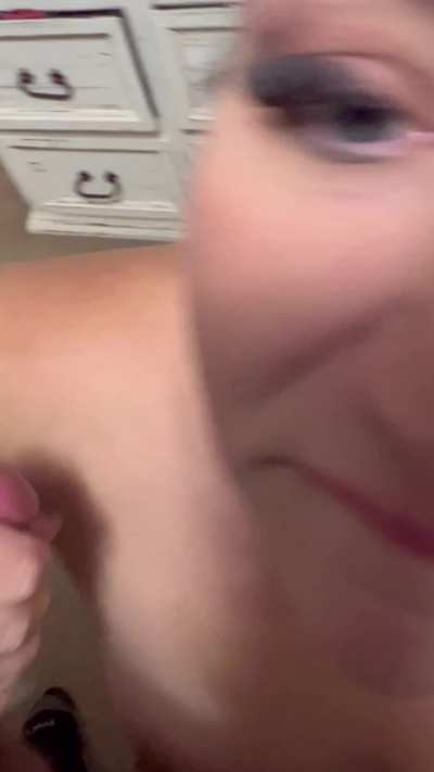 My face looks much better when it’s covered in cum!