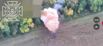 Rare ukrainian T-64BVK is hit by a russian fiber optic FPV drone near Meliachykha, Sumy oblast