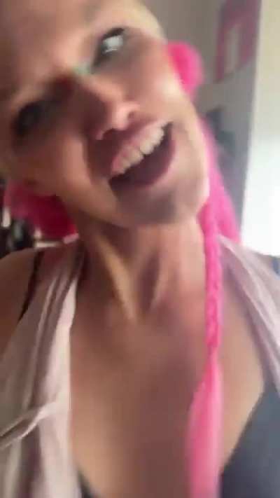 Grace VanderWaal dancing to 