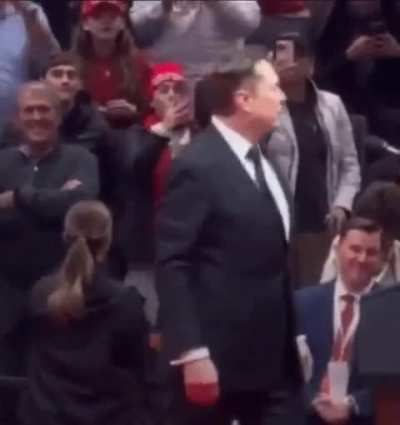 Elon contacted Reddit about removing photos missing context- so here's the video with context again! His heart goes out to them and this victory is because of the crowd! So inspirational!