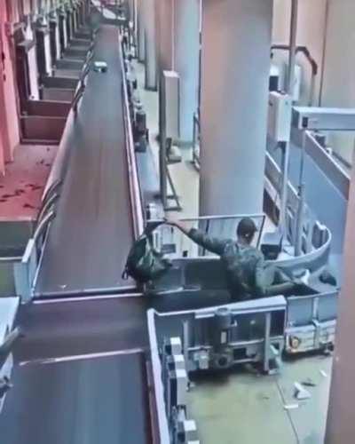 HMB while I find my lost luggage
