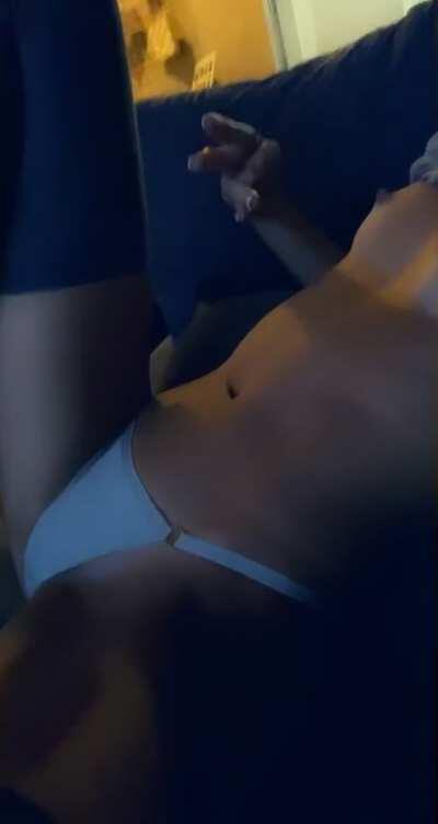 I'm extra small and extra horny