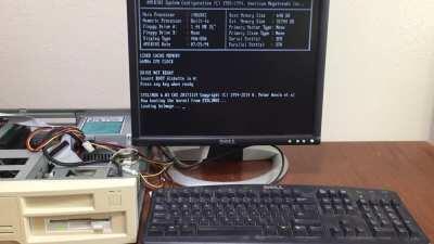 Booting Linux kernel 5.8.0-rc2+ from a single floppy on a 486