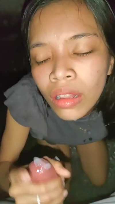 Little pinay cumslut