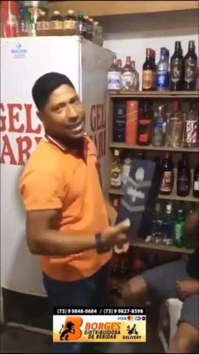 Queria ter esse emprego do fernandão