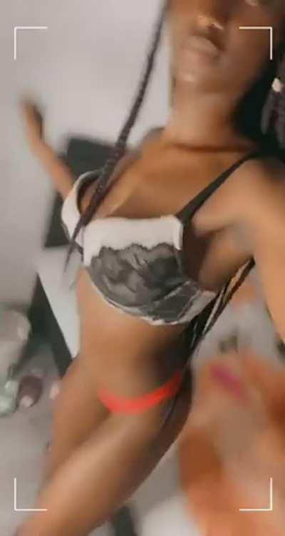 (F18) I love seeing how many redditors would pound my petite ebony ass