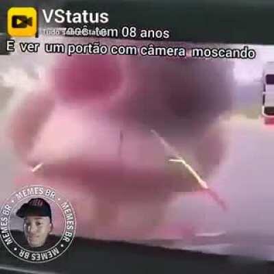 Kkkkkkkk 😂😂 tô morrendo aki Socorro