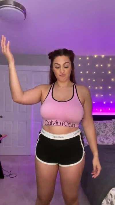 Nice hot melons🍈🍈