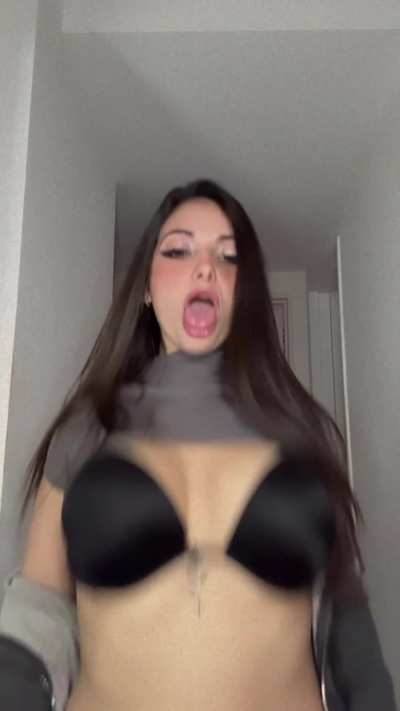 Watch every soft shake, daddy